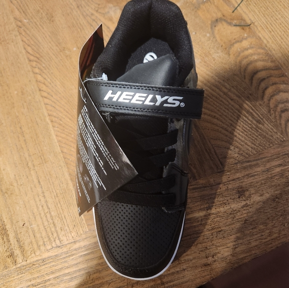 Heelys wheeled sneaker - Picture 5 of 5